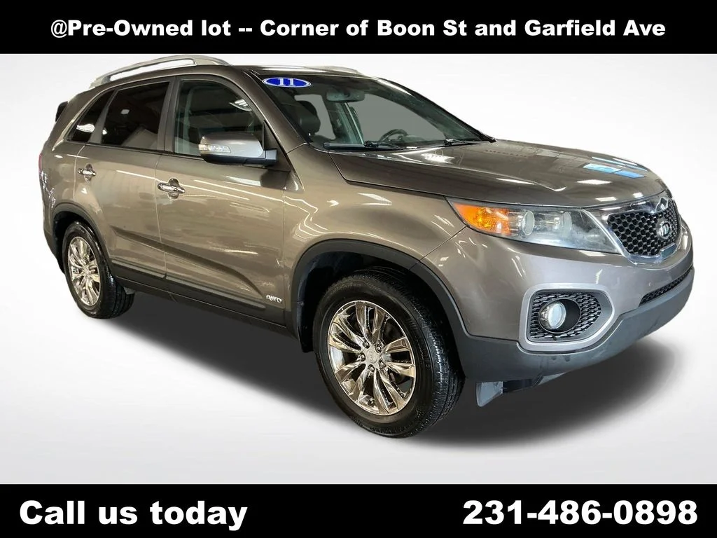Used 2011 Silver Kia EX image 7