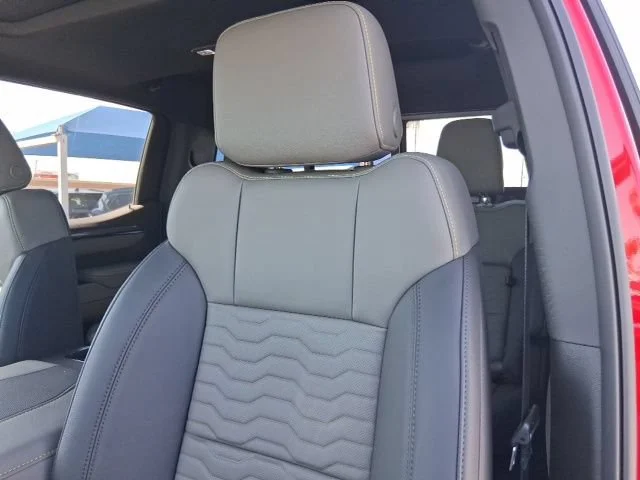2026 Chevrolet Silverado 1500 ZR2 - Photo 18