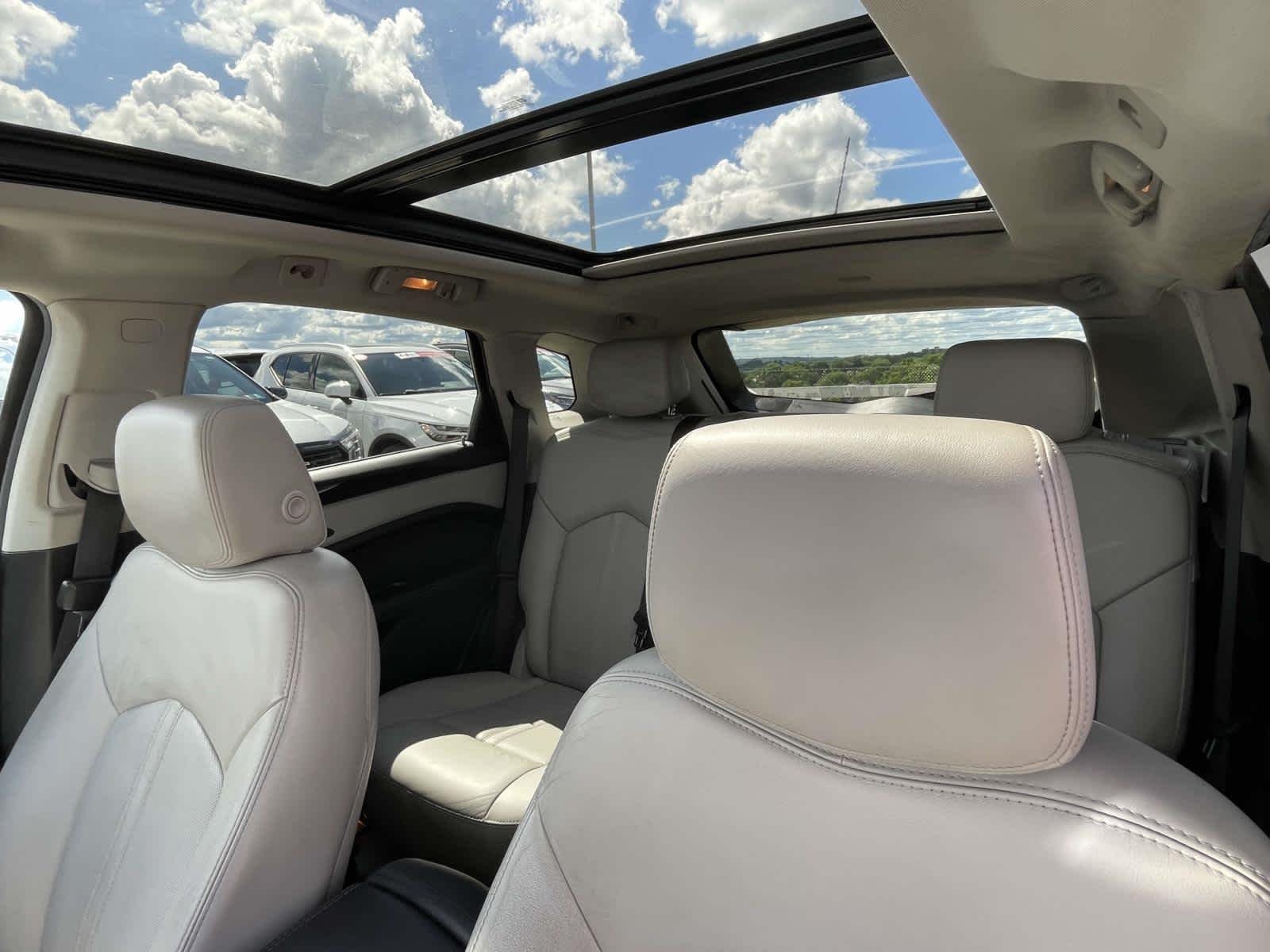 Used 2016 Platinum Ice Tricoat Cadillac Premium Collection image 6