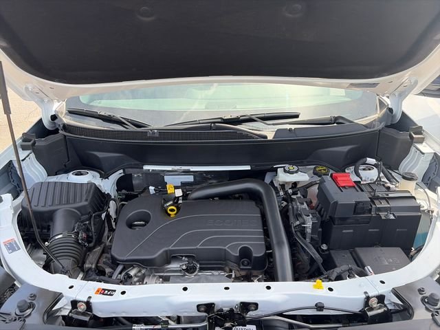 Used 2025 White GMC Elevation image 34