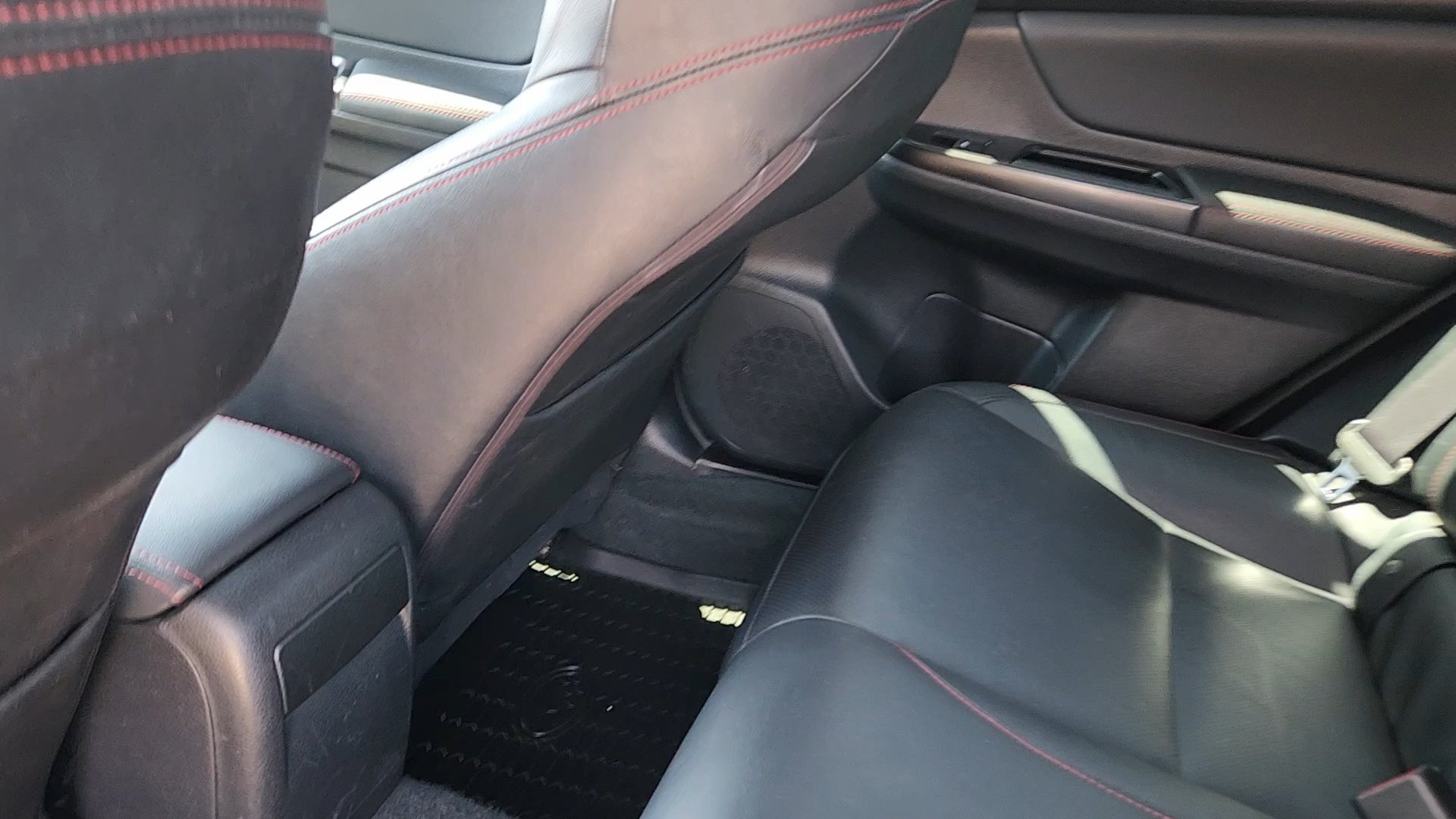 Used 2020 Crystal Black Silica Subaru Limited image 23