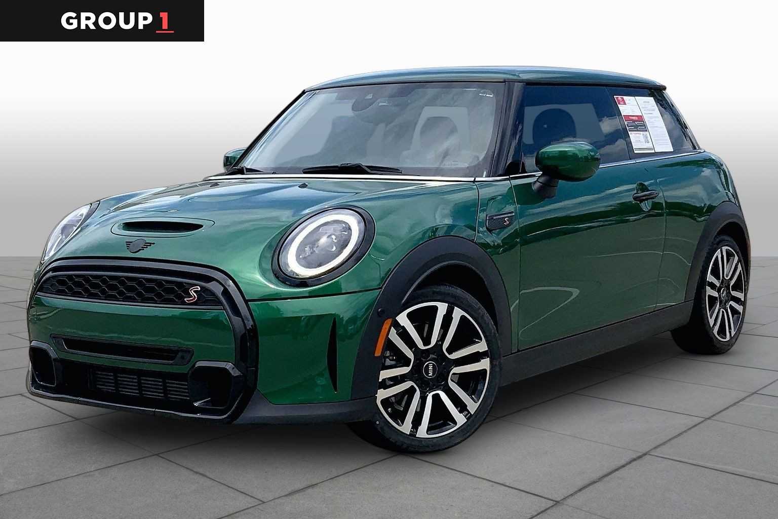 2024 MINI Hardtop Cooper S's photo
