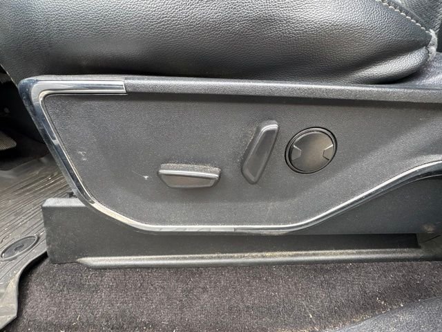 Used 2022 Agate Black Metallic Ford Lariat image 9