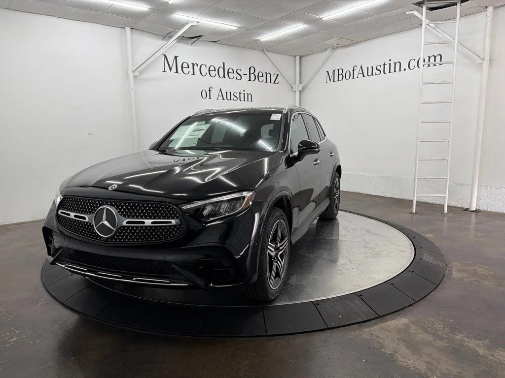 New 2026 Black Mercedes-Benz GLC 300 image 3