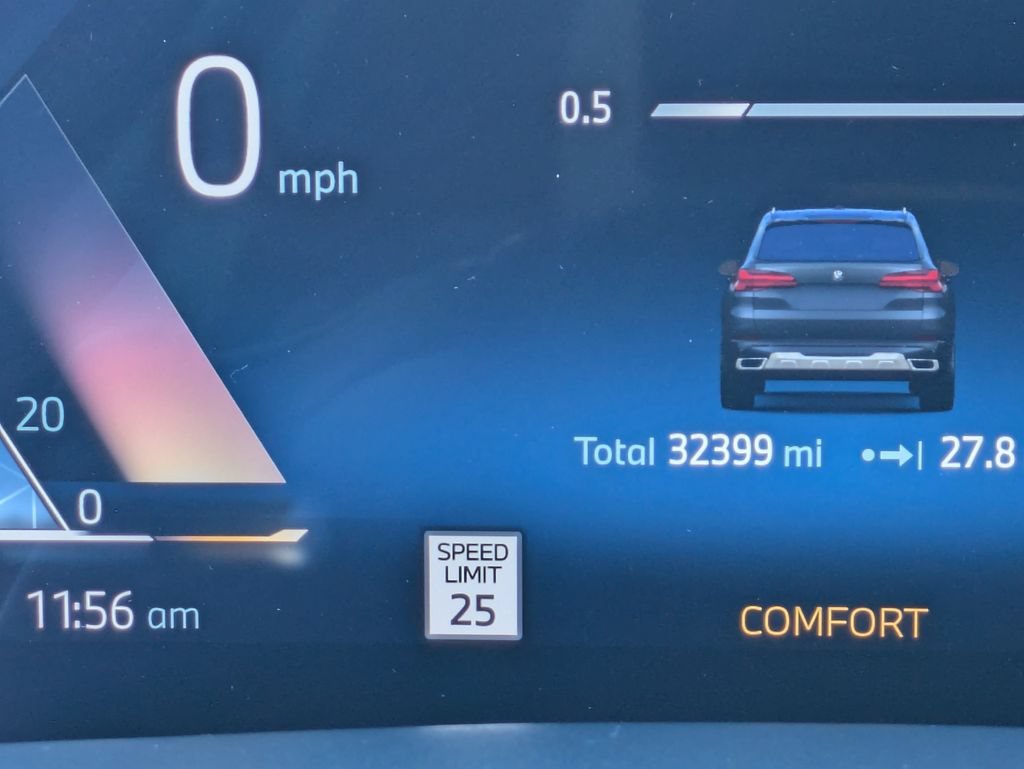 Used 2024 Skyscraper Grey Metallic BMW sDrive40i image 32