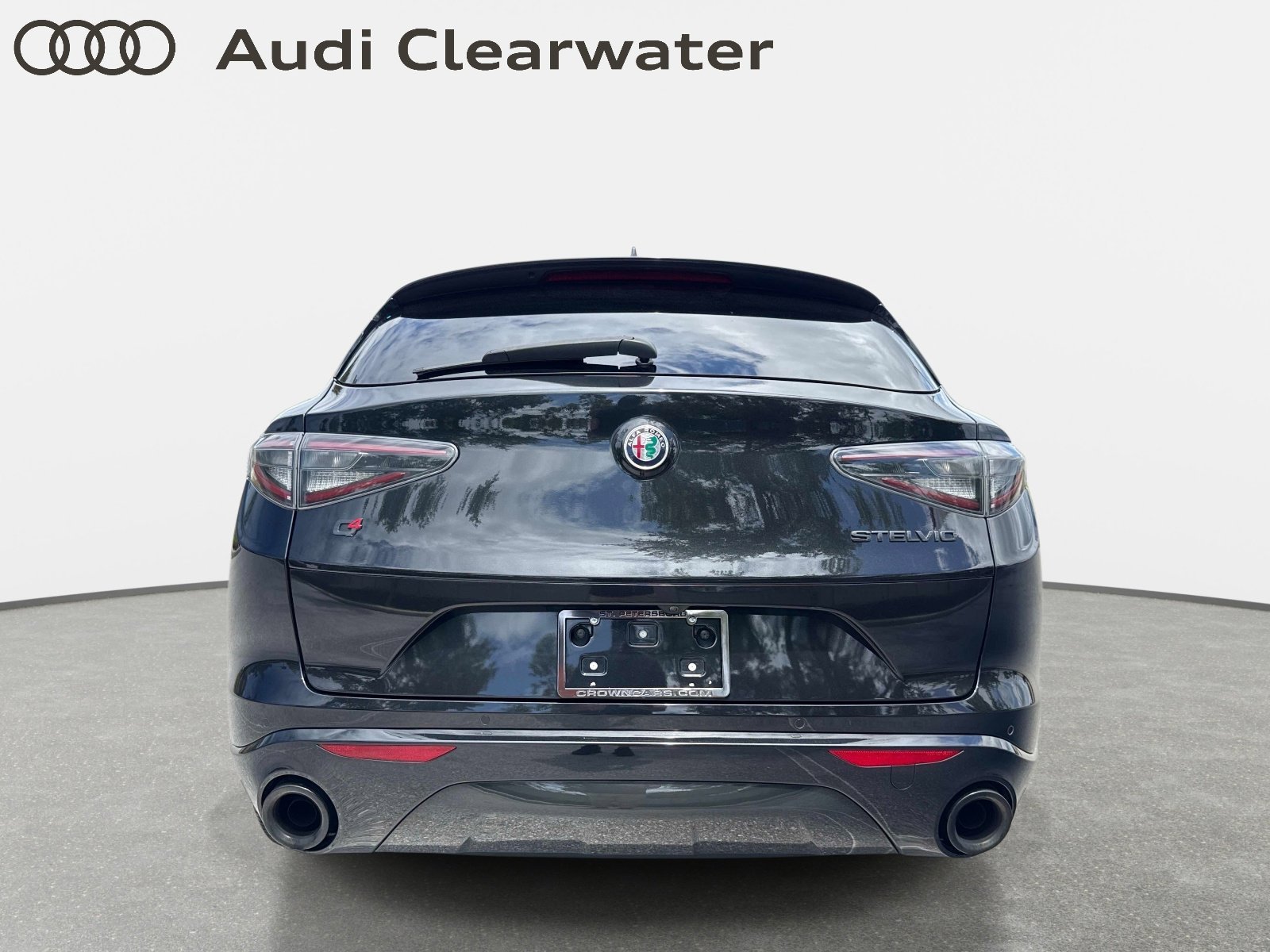 View vehicle photo 7