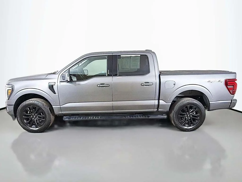 Used 2024 Carbonized Gray Metallic Ford Lariat image 16