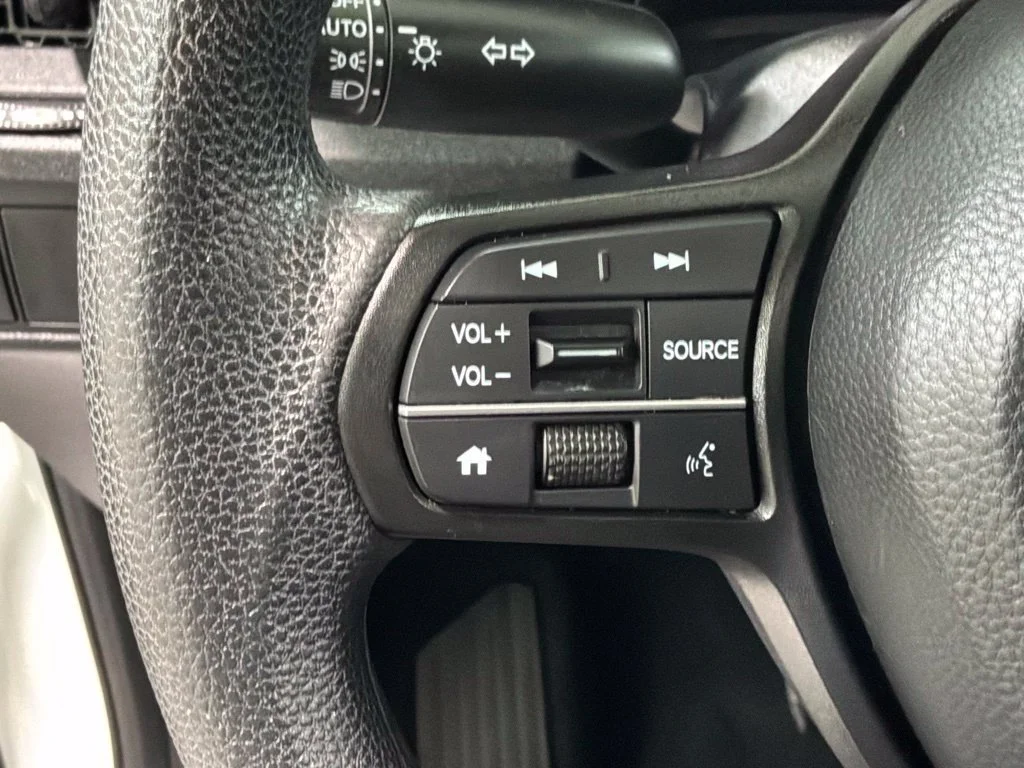 Used 2024 Platinum White Pearl Honda 1.5T AWD EX image 44