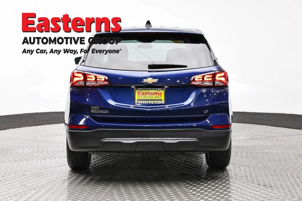 Used 2022 Blue Chevrolet LT image 6