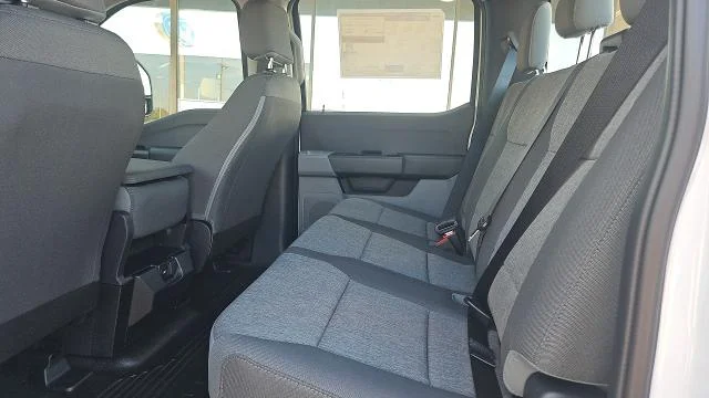 New 2027 Oxford White Ford XL 2WD image 32