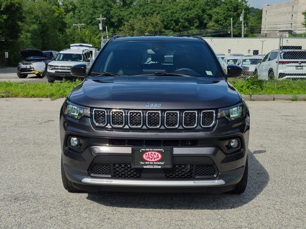 Used 2023 Gray Jeep Limited image 10