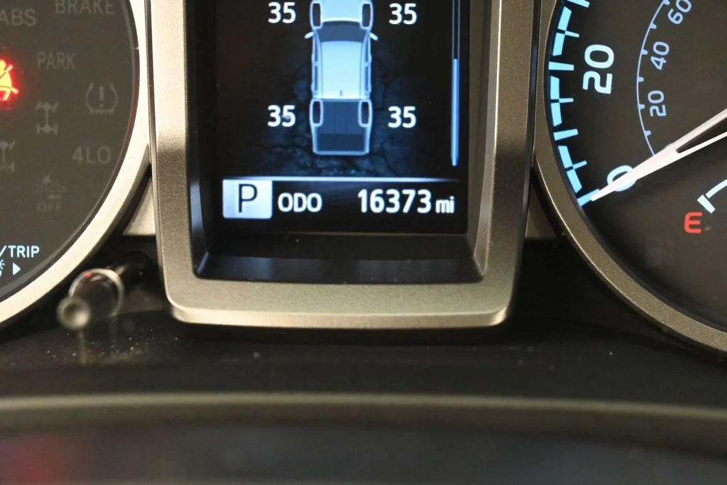 Used 2022 Blue Toyota SR5 image 25