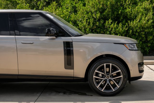 New 2027 Gold Land Rover SE image 10