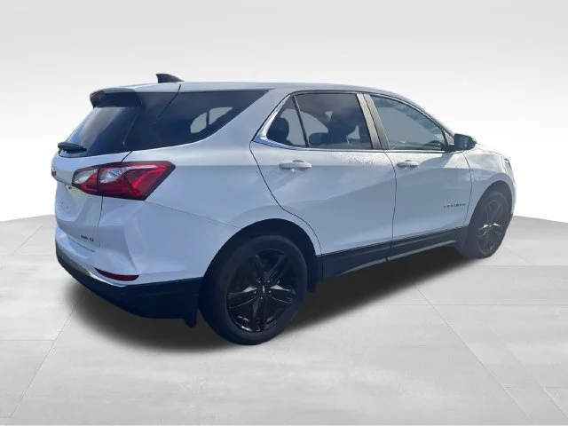 Used 2021 SUMMIT WHITE Chevrolet LT image 6