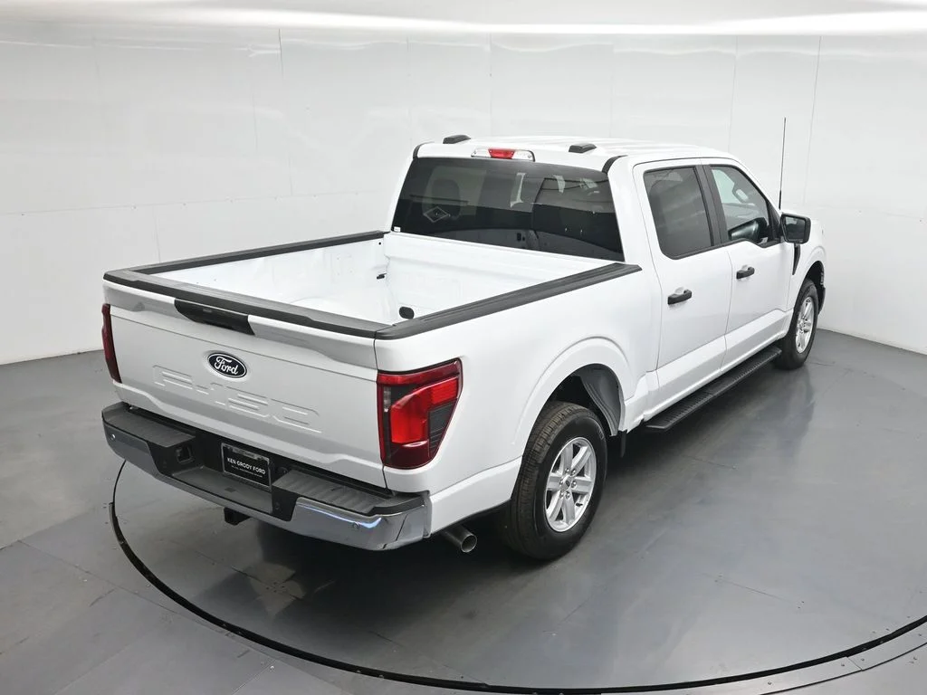 New 2026 Oxford White Ford XL image 35