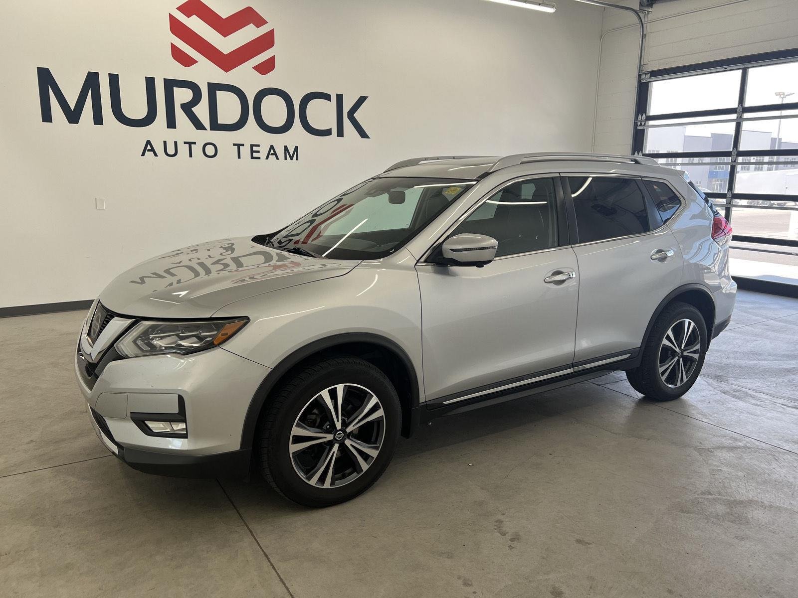 Used 2017 Brilliant Silver Nissan SL image 1