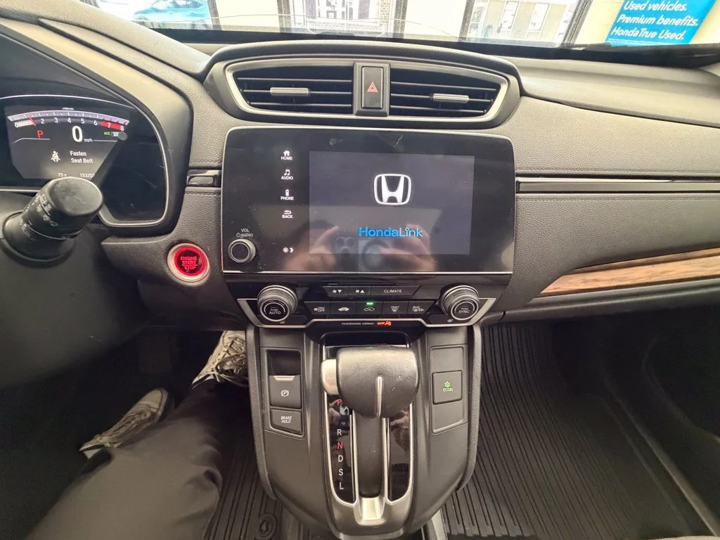 Used 2017 Silver Honda EX-L image 12