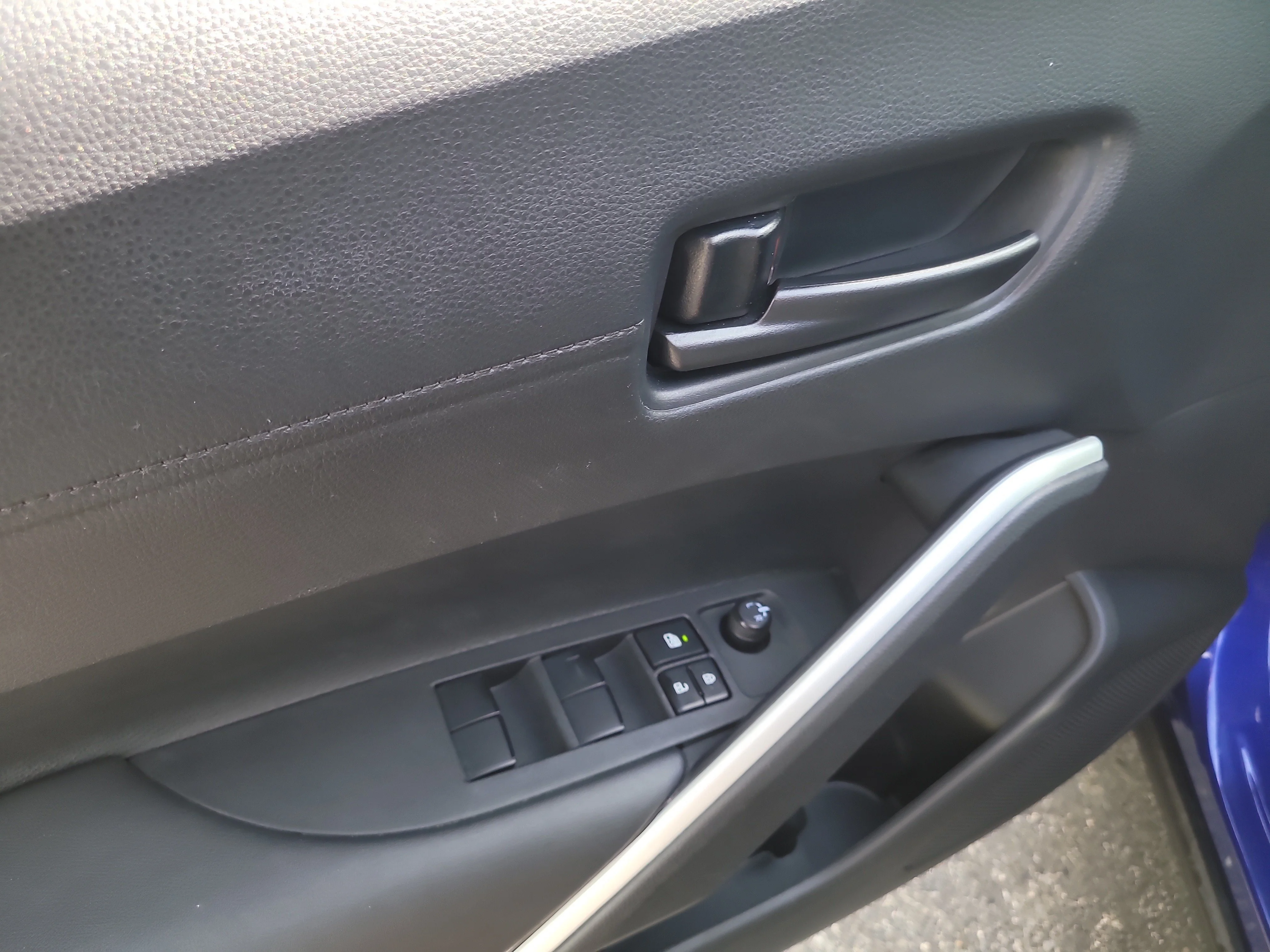 Used 2025 Blue Crush Metallic Toyota LE image 16