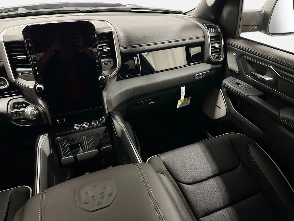 2026 RAM 1500 Laramie - Photo 8