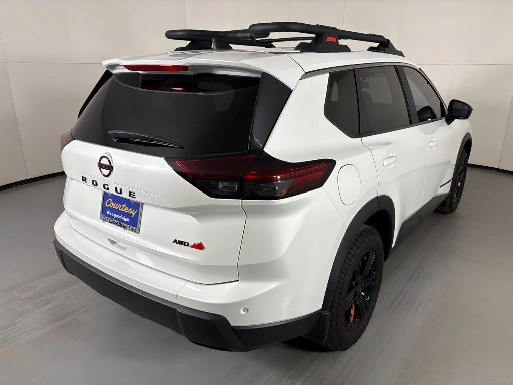 New 2026 Everest White Pearl TriCoat Nissan Rock Creek® image 8