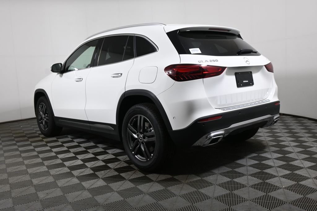 New 2026 Polar White Mercedes-Benz GLA 250 image 14