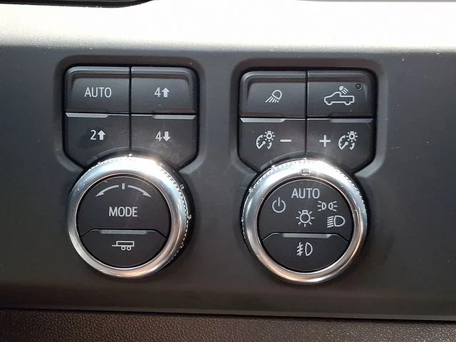 Used 2023 Silver GMC AT4 image 26