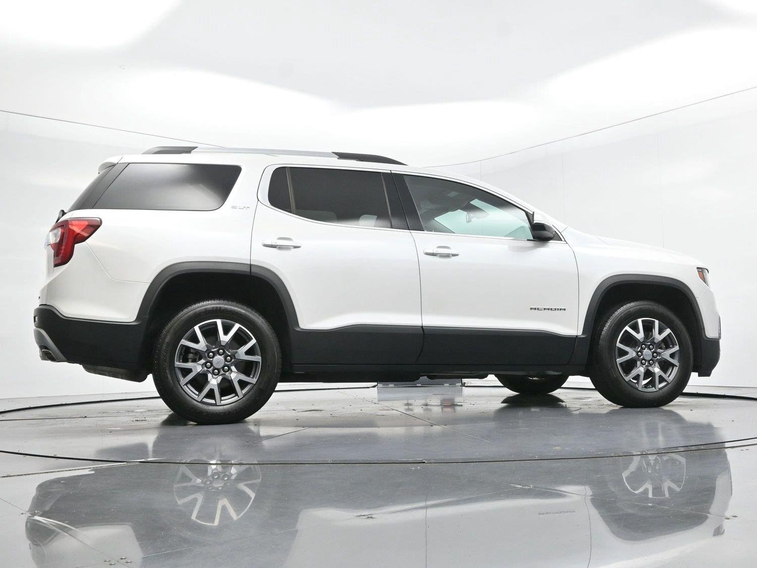 Used 2023 WHITE FROST TRICOAT GMC SLT image 49