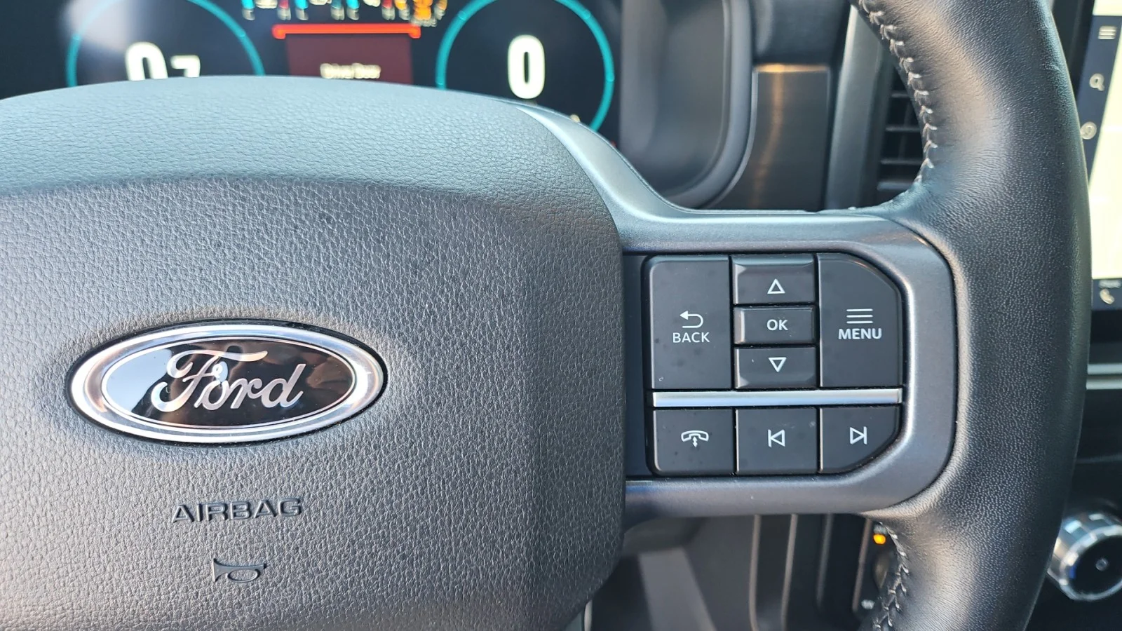 Used 2023 Black Ford LARIAT image 19