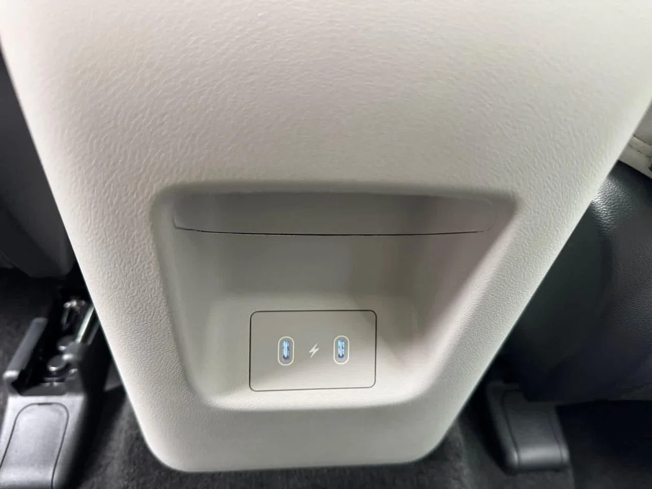 New 2026 Black Hyundai Limited AWD image 19