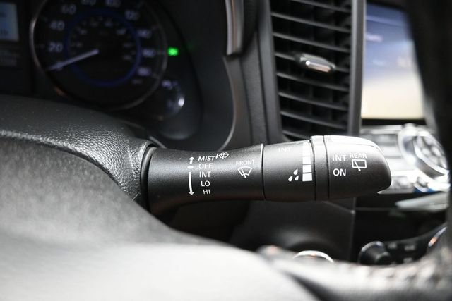 Used 2016 Black INFINITI Base image 30