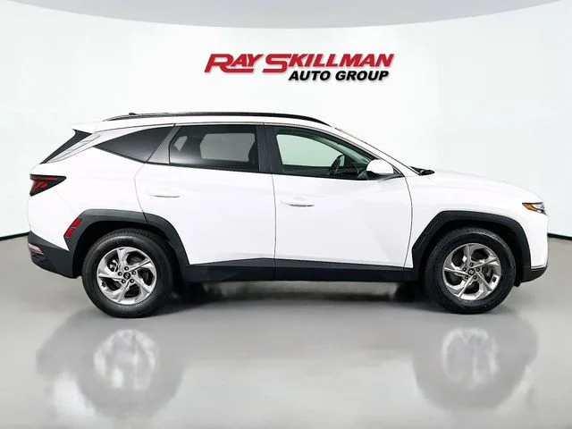 Used 2024 White Hyundai SEL image 8