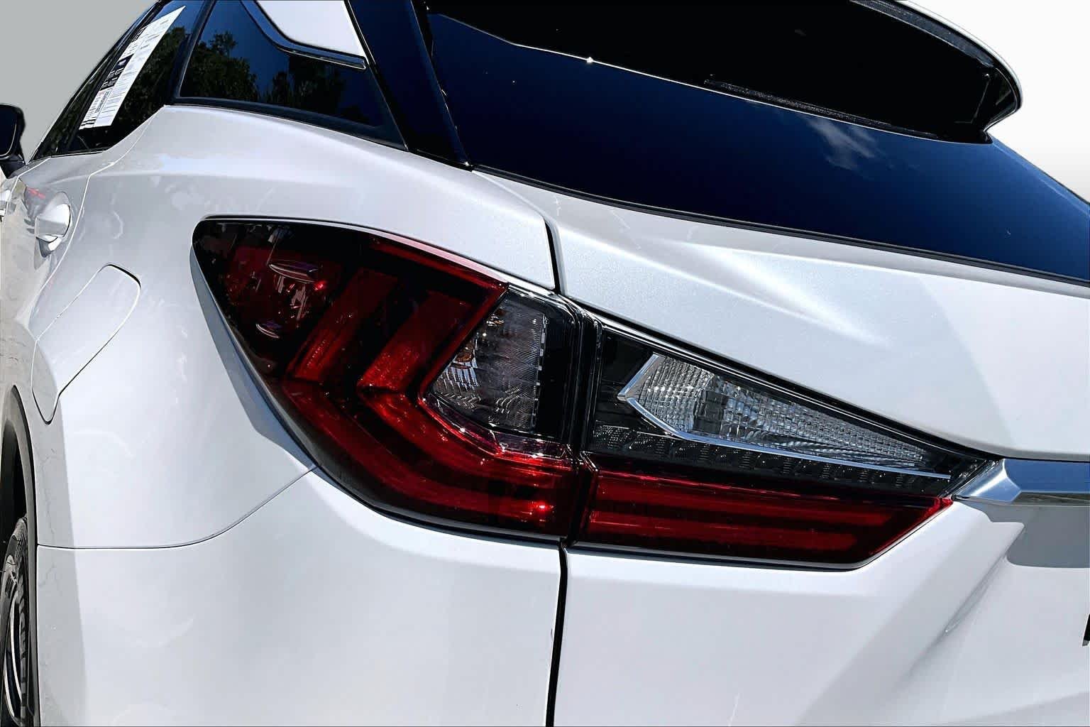Used 2022 Eminent White Pearl Lexus  image 29