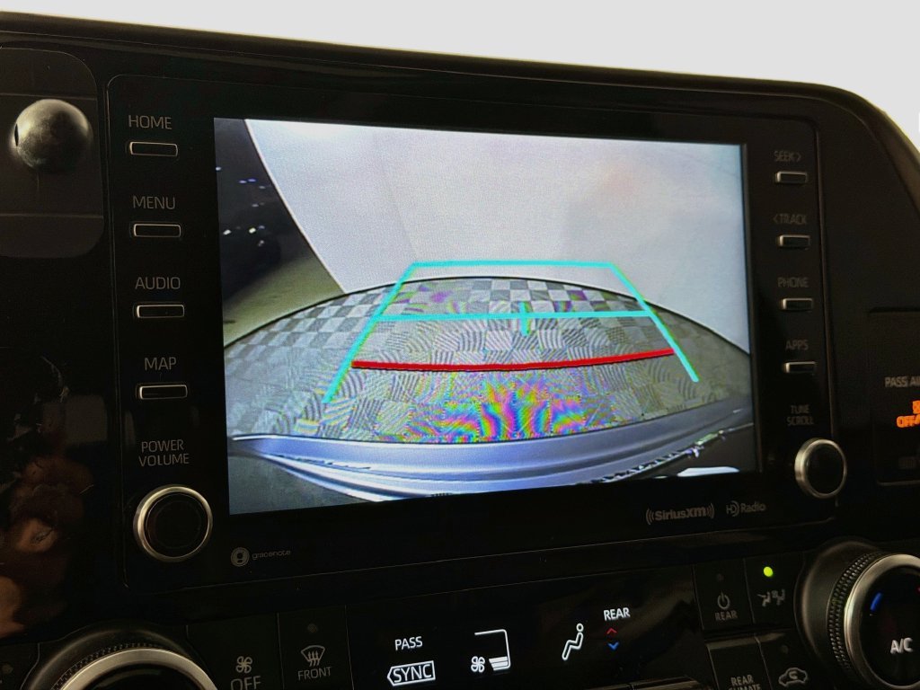 Used 2021  Toyota XLE image 14