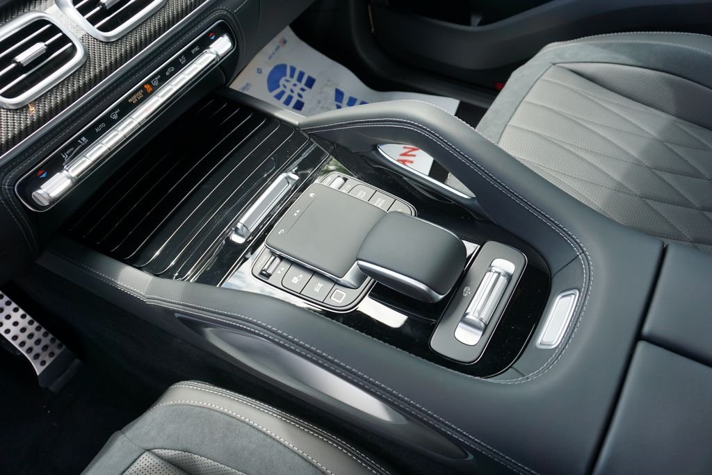 New 2026 MANUFAKTUR Moonlight White Metallic Mercedes-Benz GLS 63 AMG® image 35