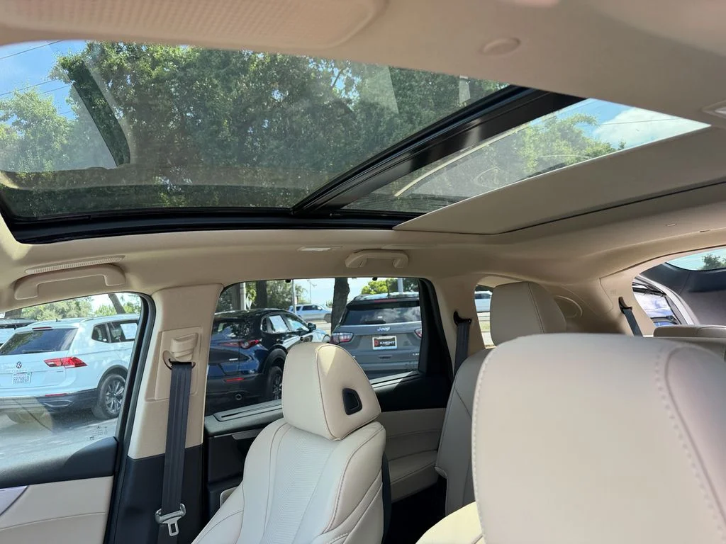New 2026 Platinum White Pearl Acura Technology Package image 25