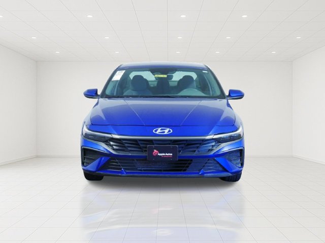 Used 2024 Hyundai Elantra SEL with VIN KMHLM4DG5RU785889 for sale in Shakopee, Minnesota