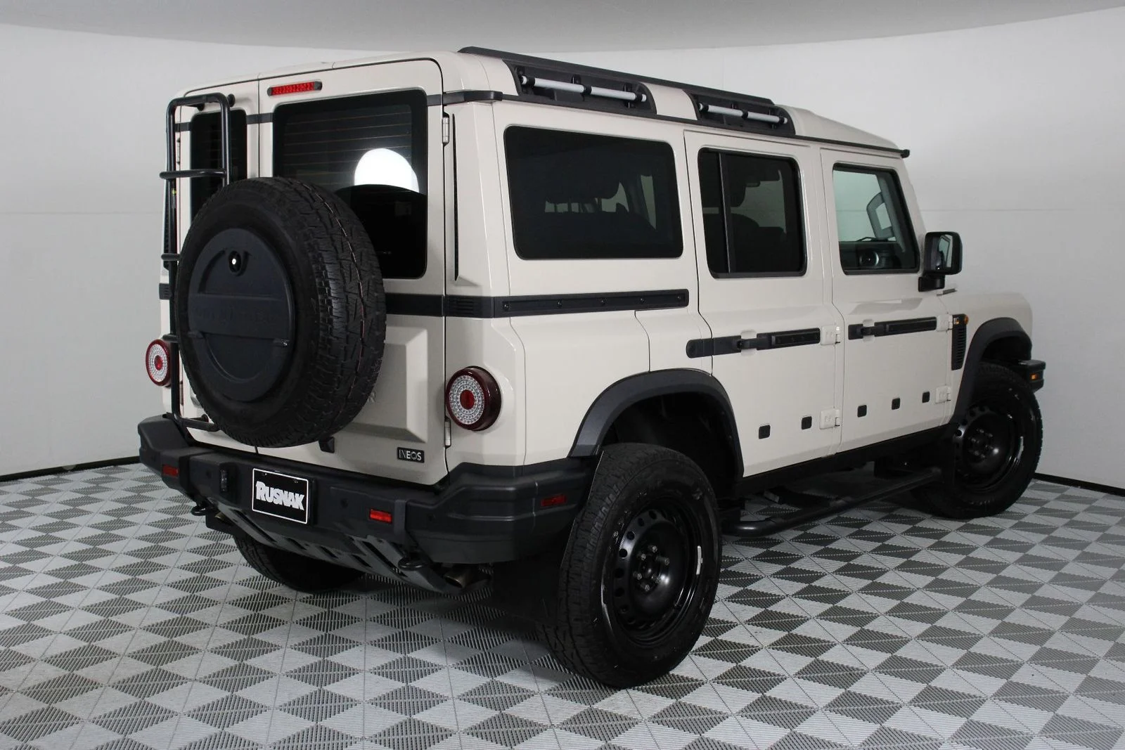Used 2024 Magic Mushroom INEOS Fieldmaster Edition image 6