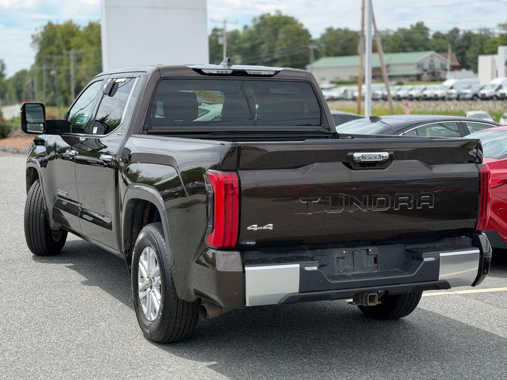 Used 2023  Toyota Limited image 3