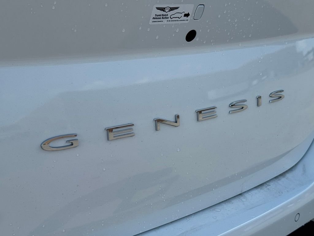 New 2026 White Genesis 2.5T PRESTIGE image 14
