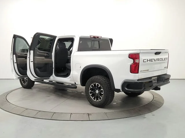 Used 2023 White Chevrolet ZR2 image 13