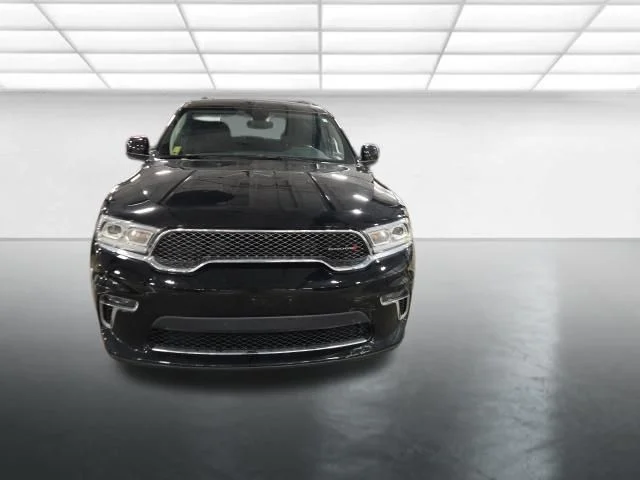 Used 2022 Black Dodge SXT image 9
