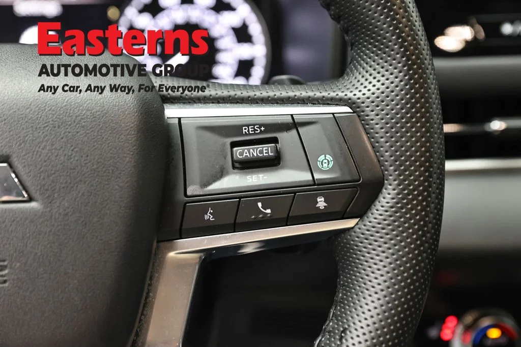 Used 2025 Gray Mitsubishi SE image 16