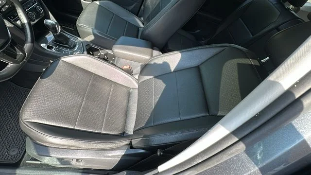 Used 2018 Gray Volkswagen 2.0T SE image 20