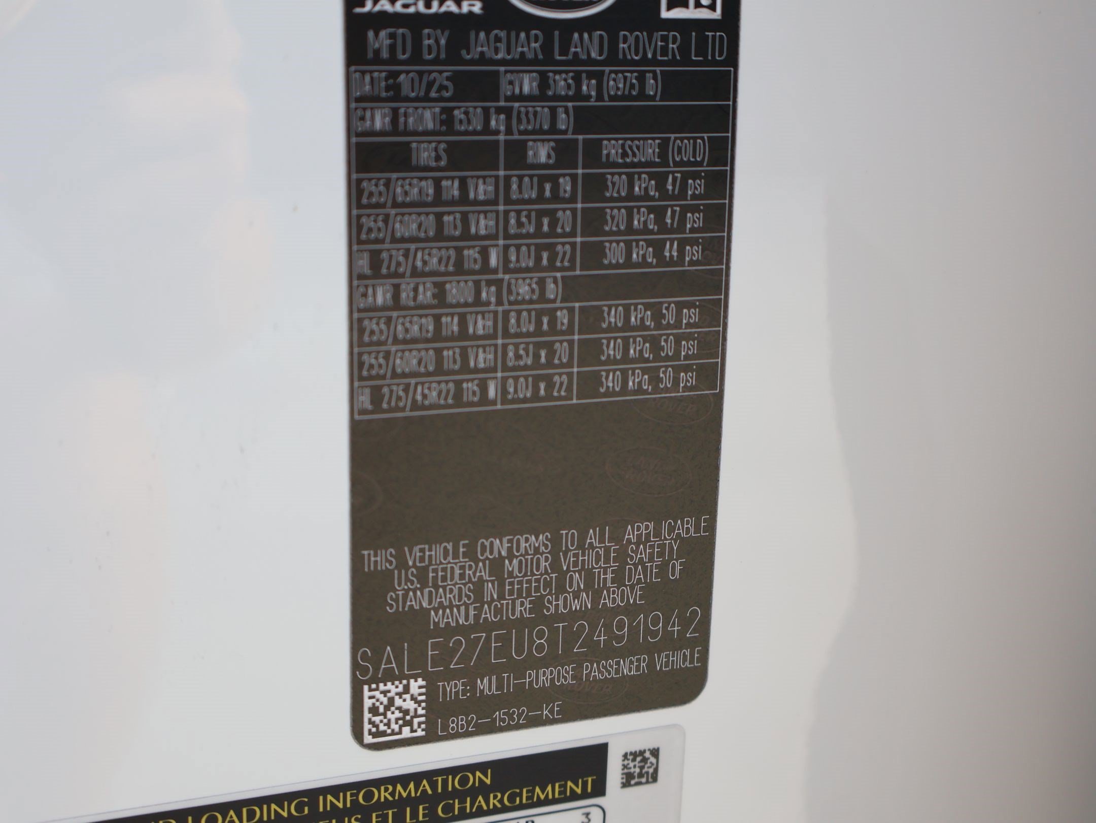 Used 2026 Fuji White Land Rover 110 P400 X-Dynamic SE image 33
