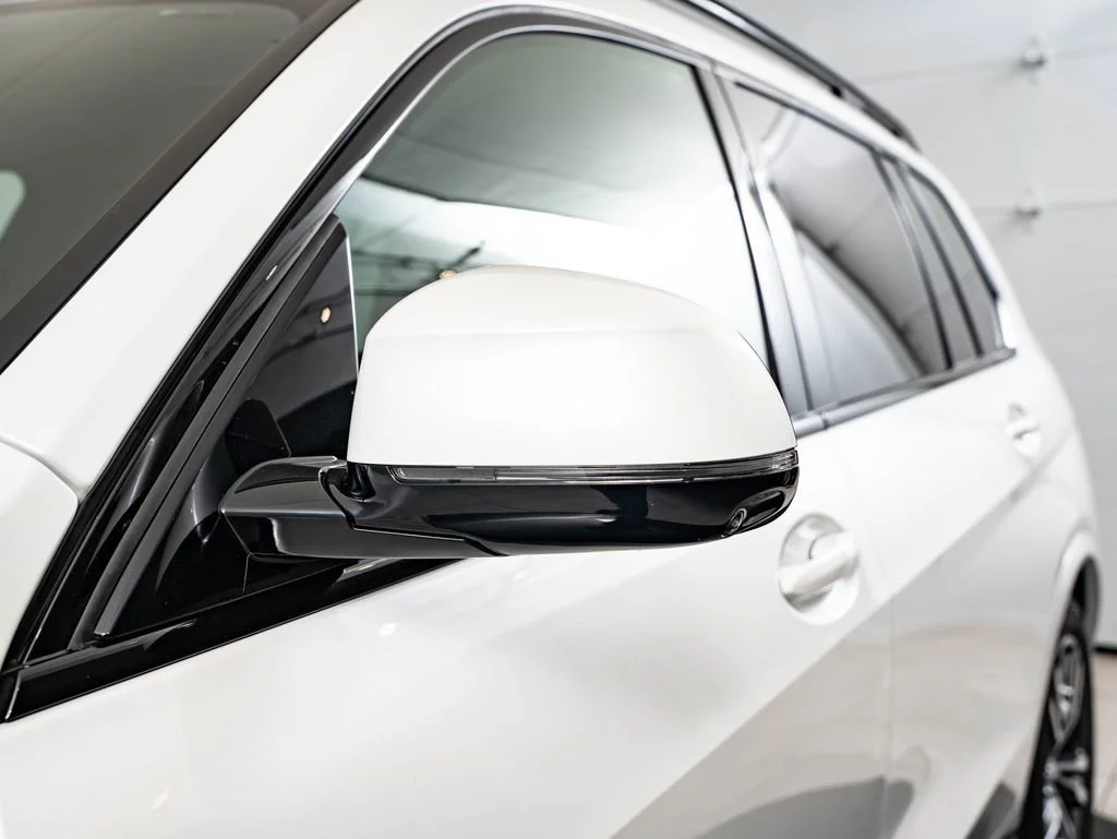 New 2027 Mineral White Metallic BMW xDrive40i image 17