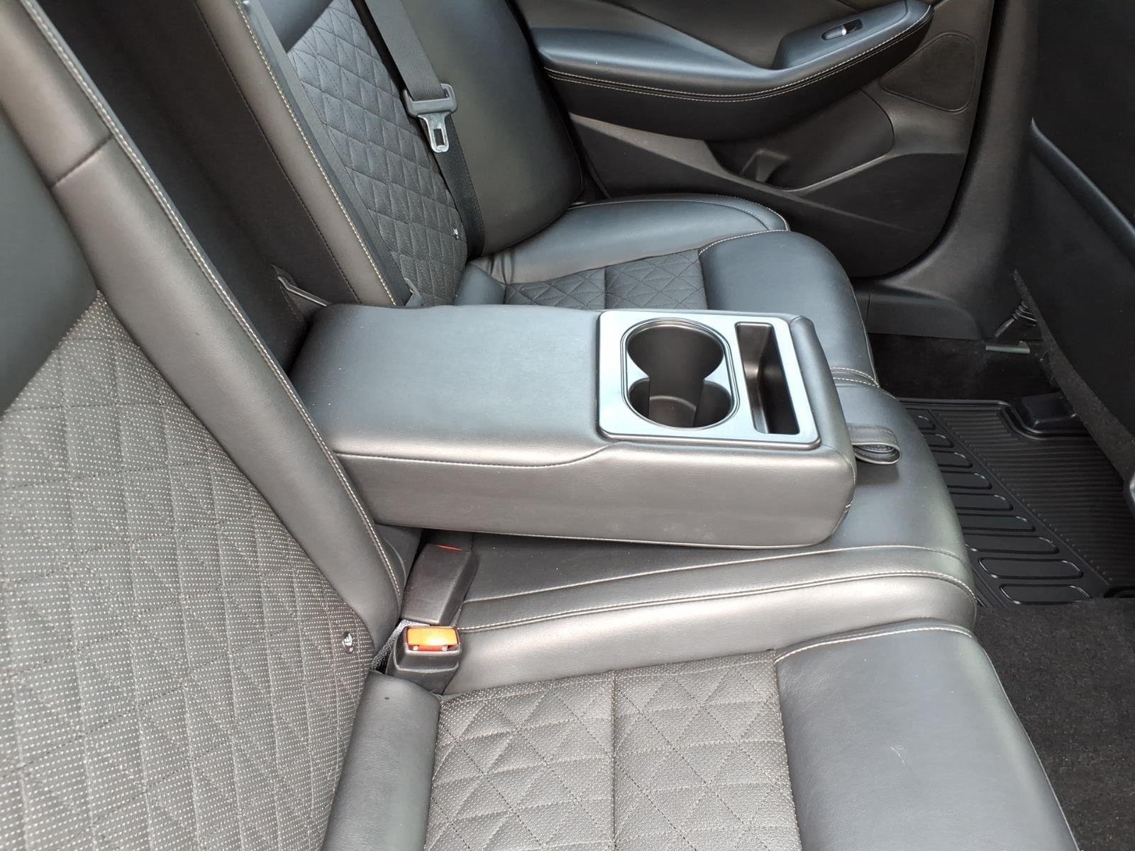 Used 2018 Super Black Nissan Platinum image 28