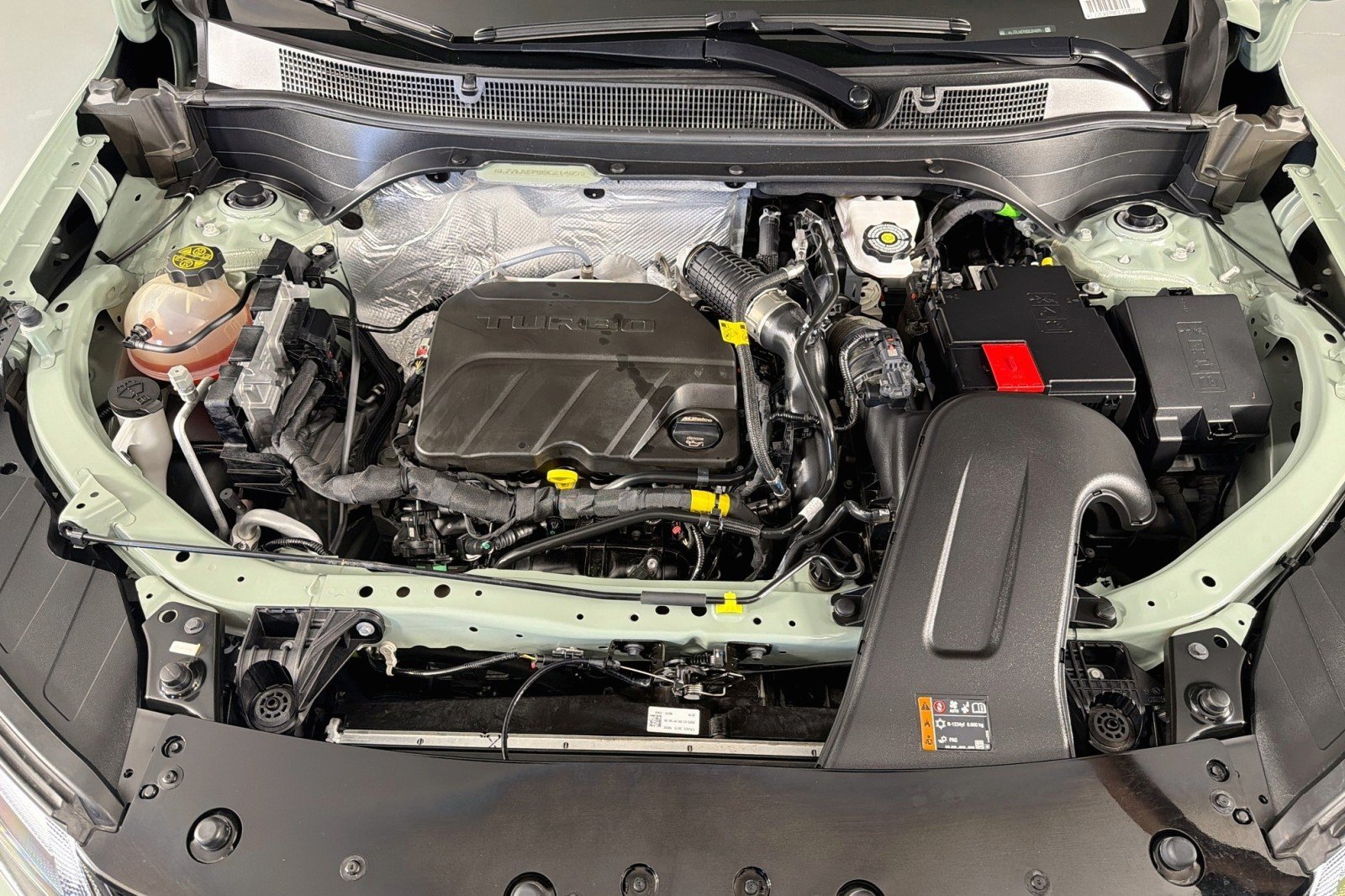 Used 2025 Cacti Green Chevrolet ACTIV image 11