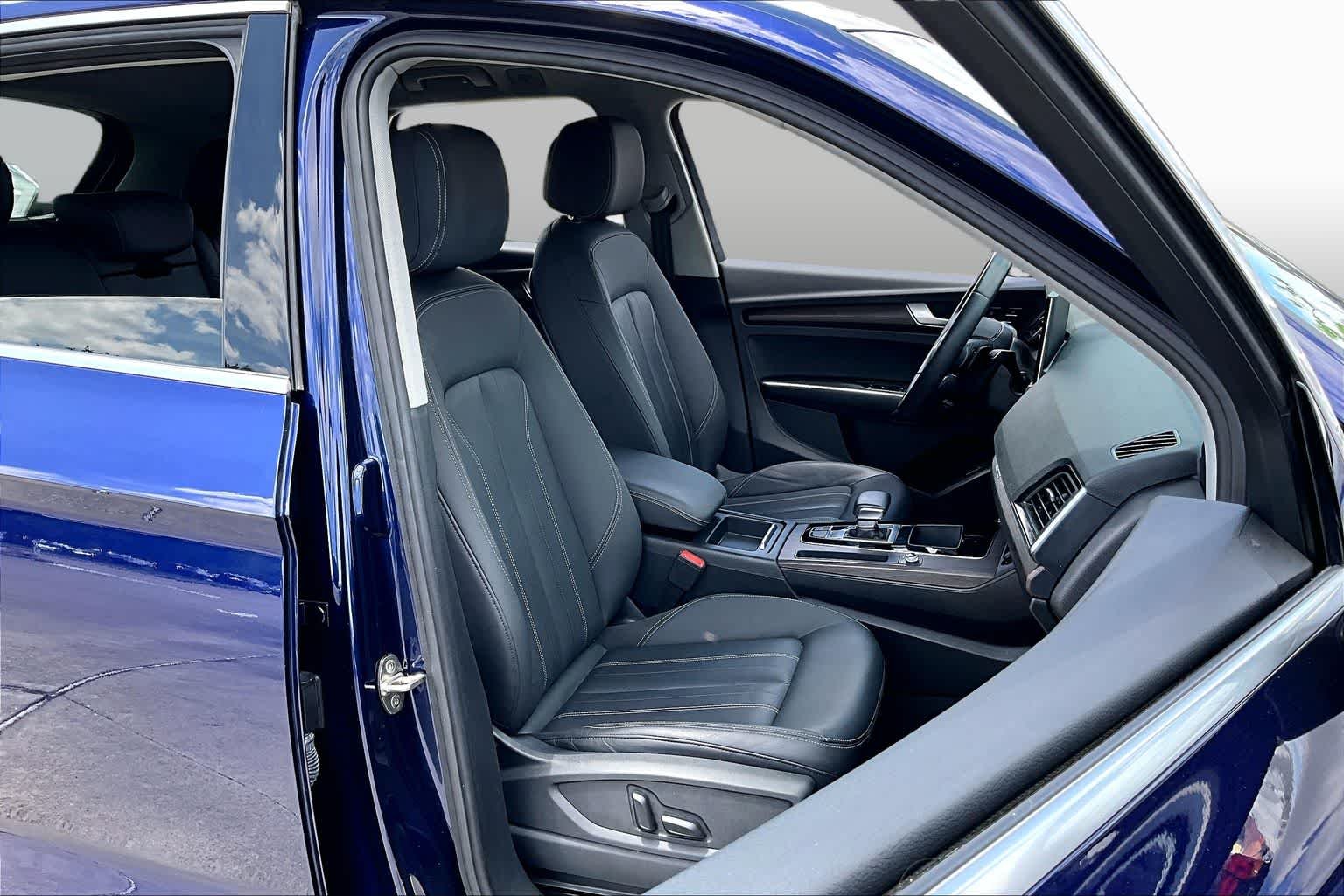 Used 2021 Navarra Blue Metallic Audi Premium image 8
