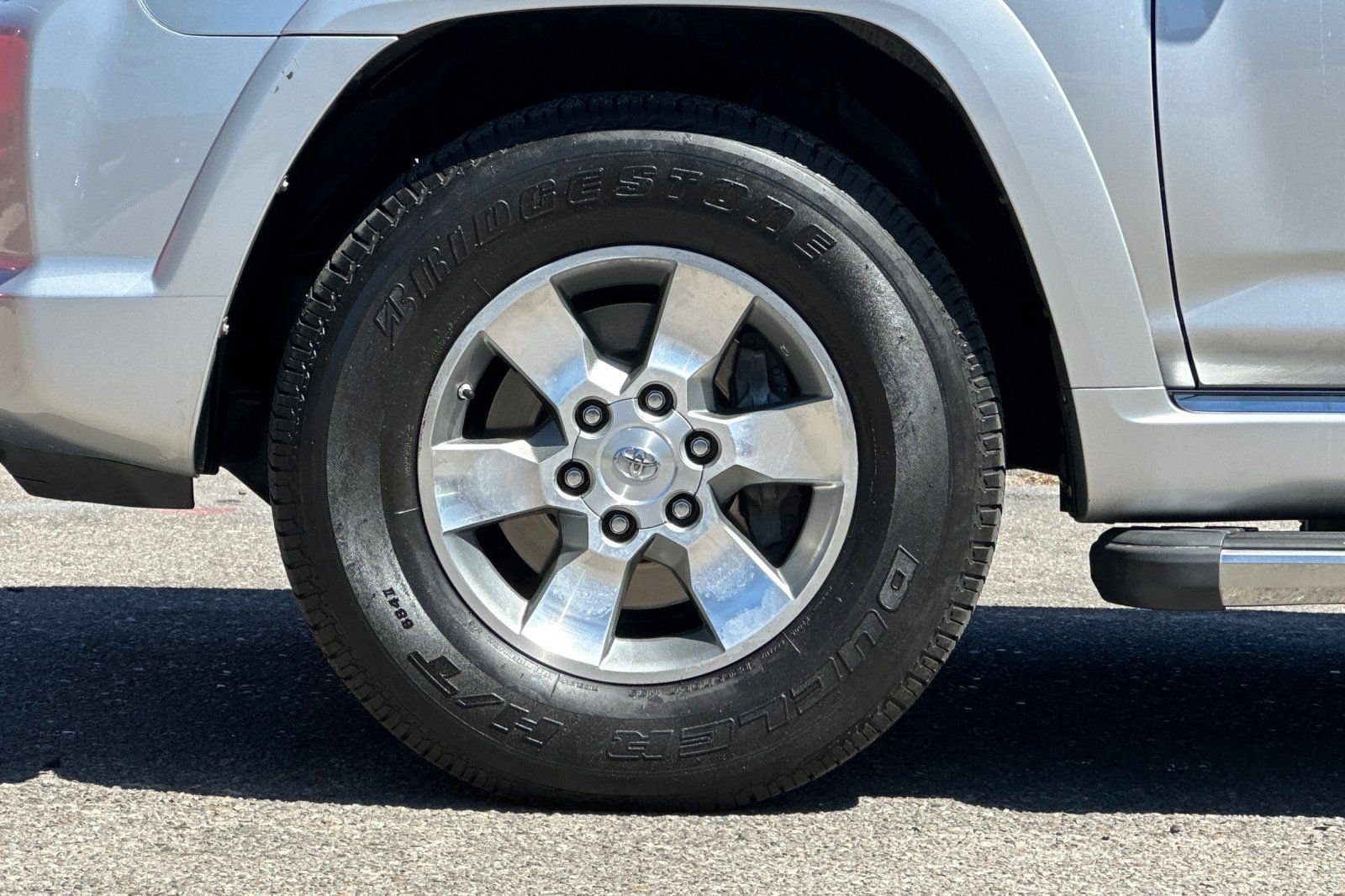 Used 2011 Silver Toyota SR5 image 24