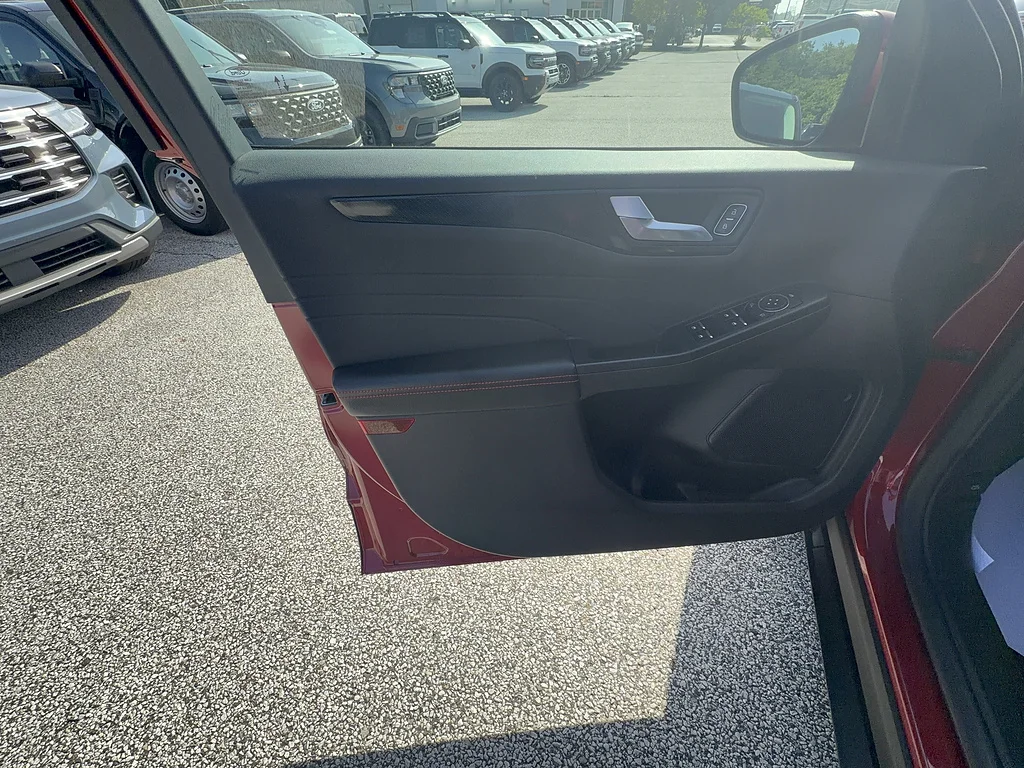 Used 2024 Rapid Red Metallic Tinted Clearcoat Ford ST-Line Select image 12
